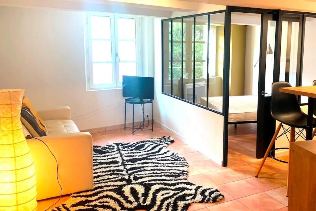 Studio Cosy Avec Deux Velos Coeur De Ville Hyères Екстериор снимка